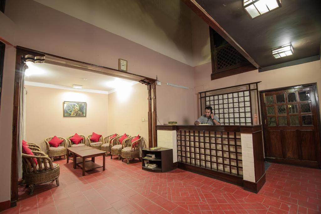 Hotel Candle Inn بوكْرا المظهر الخارجي الصورة
